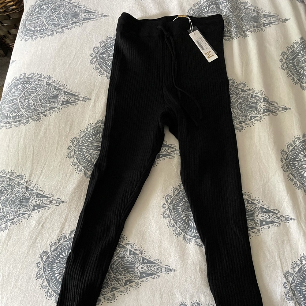Meshki black ribbed leggings